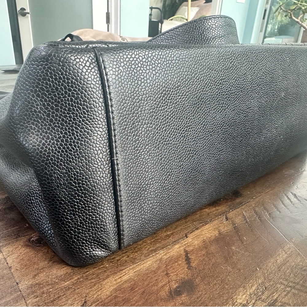 CHANEL Black and Gold Grand Shopper Tote GST Leather Tote - Picture 10 of 11
